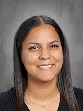 Staff Picture - Damaris, Y.